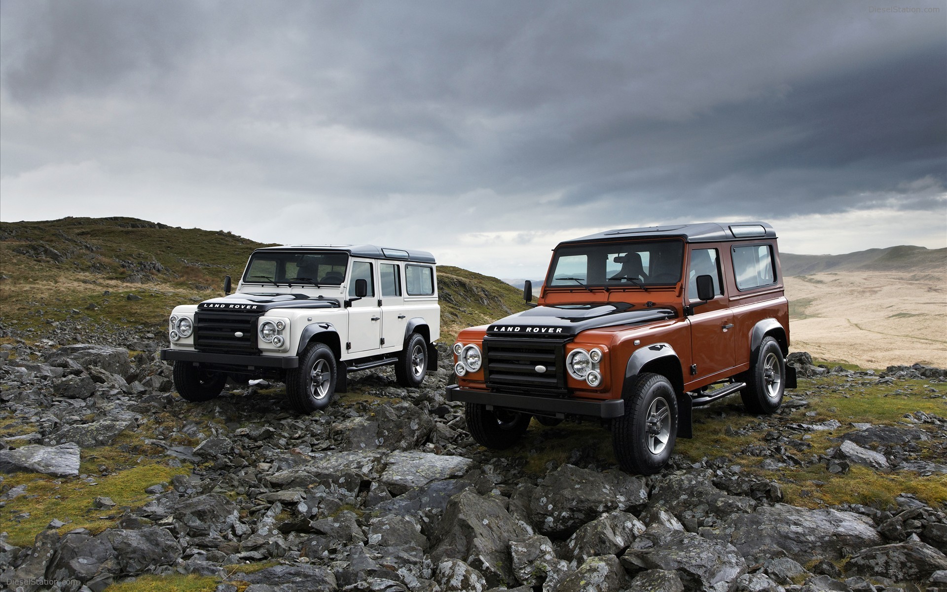 Land Rover Defender 'Fire & Ice' Editions